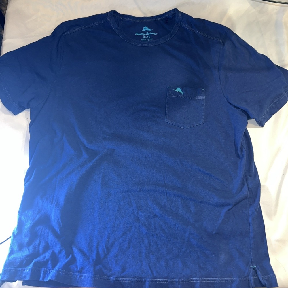 Tommy Bahama Tee Shirt Mens Xl Blue Short Sleeve Marlin Logo Round Neck Slit 293